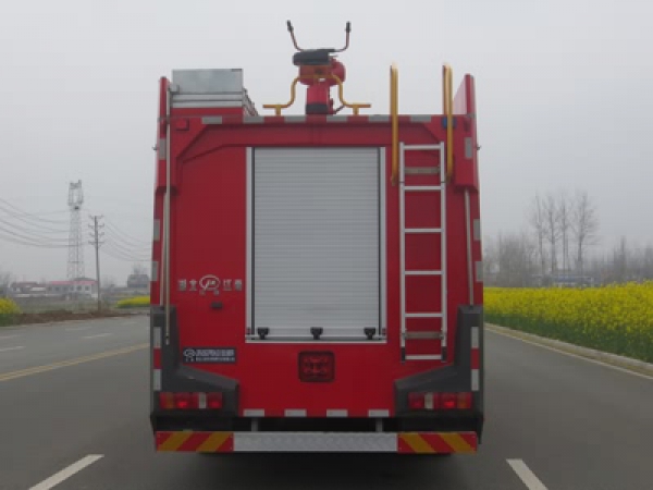 重汽T5G24吨水罐消防车